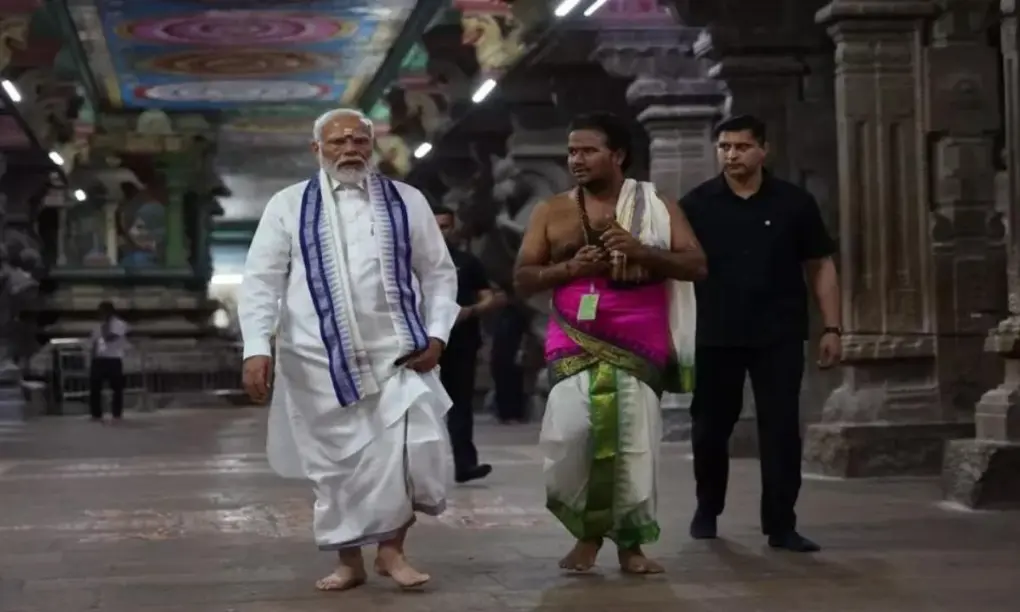 पीएम मोदी मदुरै के मीनाक्षी अम्मन मंदिर (1)