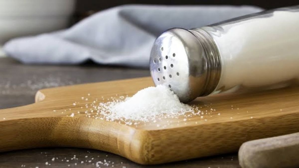 Namak Girna, Salt Vastu
