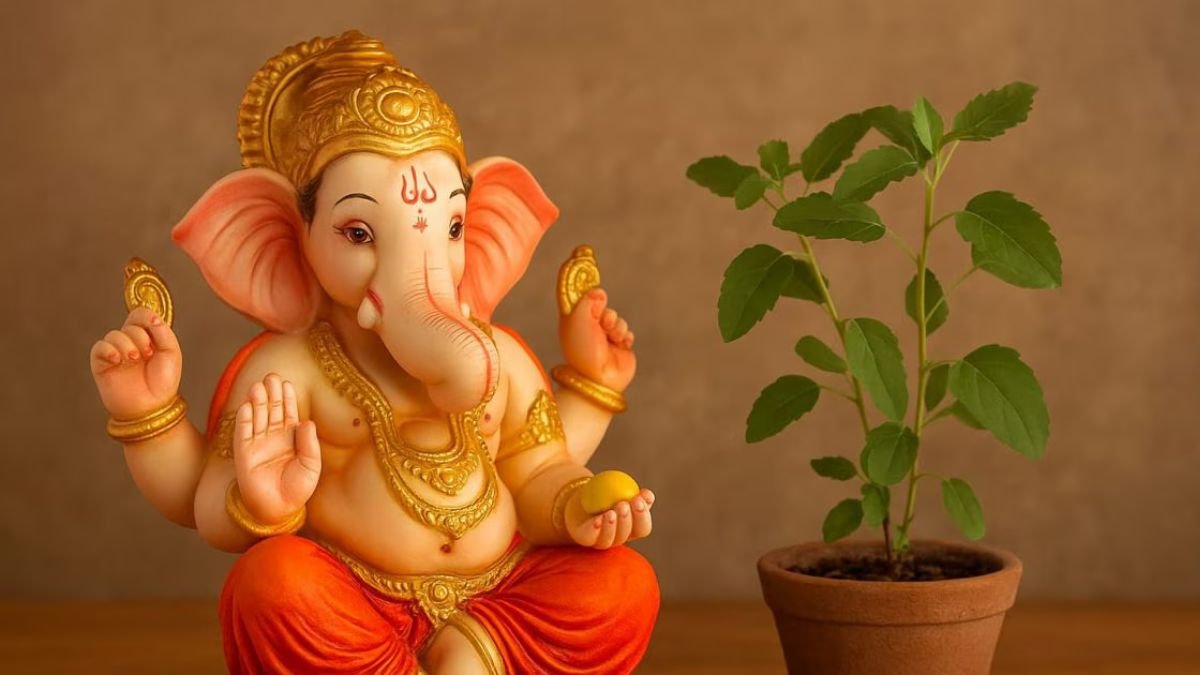 ganesh-puja-me-tulsi-