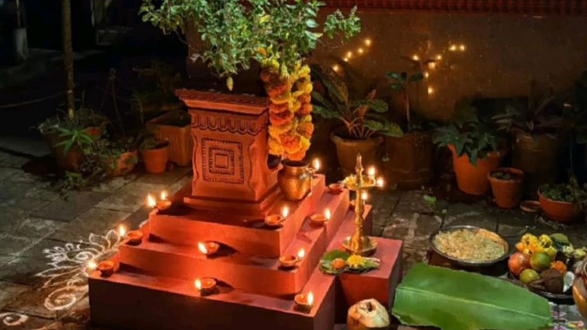 Kartik Maas Puja Vidhi, Tulsi Puja, Deep Daan
